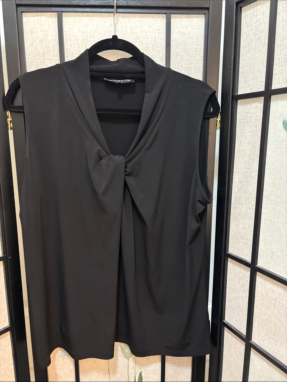 Jones New York Black Knot-Front Sleeveless Camisole